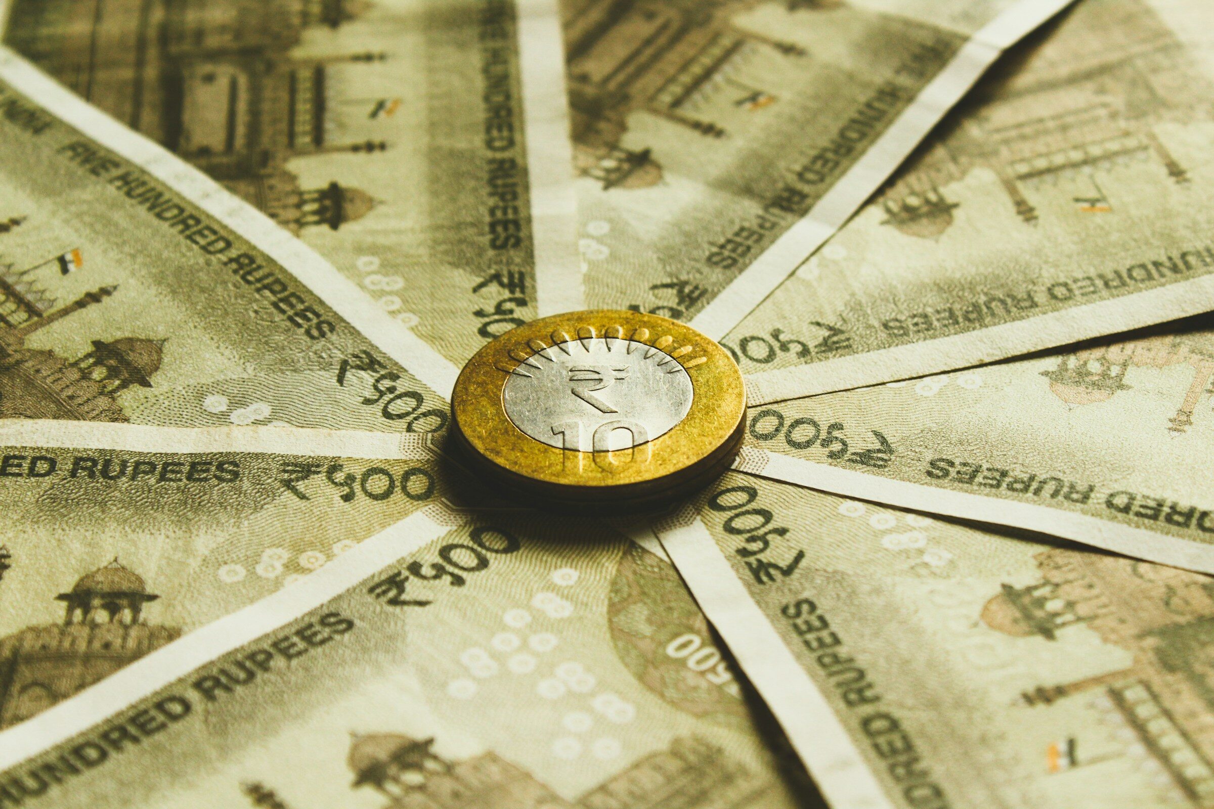 Five-hundred rupee banknotes