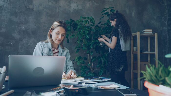 What Does a Web Developer Do? And How Is It Different From a Designer?
